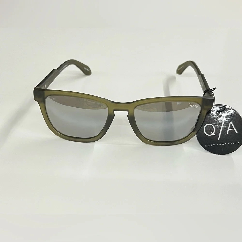 - - Quay Australia HARDWIRE Olive/Silver